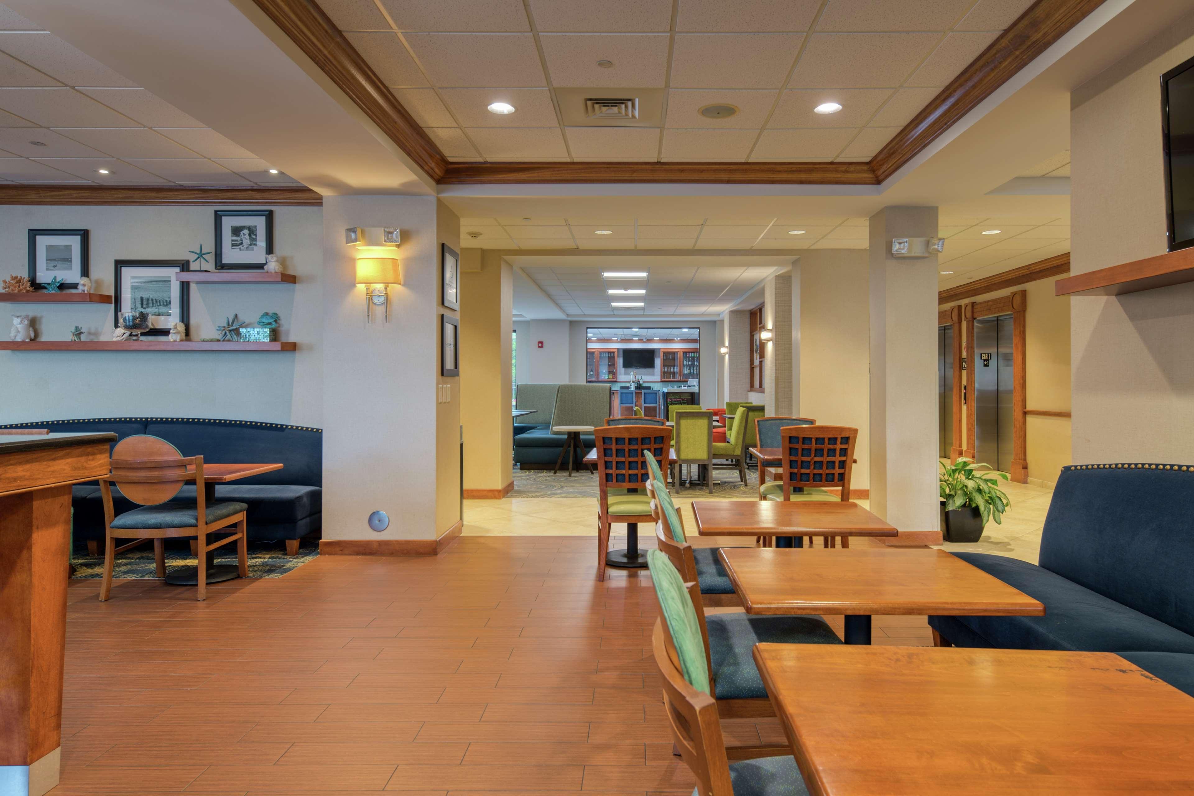 Hampton Inn Wilmington University Area Экстерьер фото