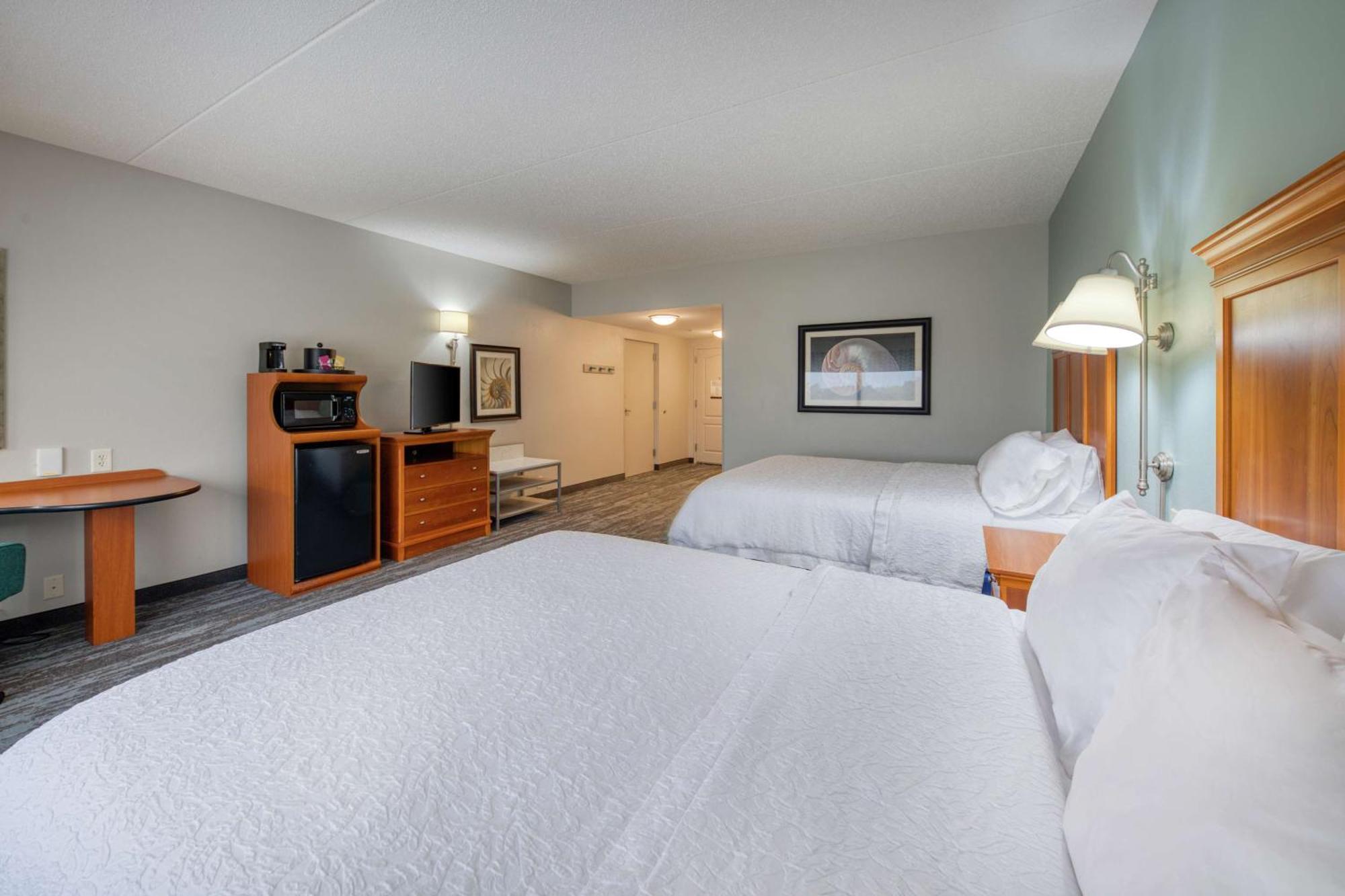 Hampton Inn Wilmington University Area Экстерьер фото