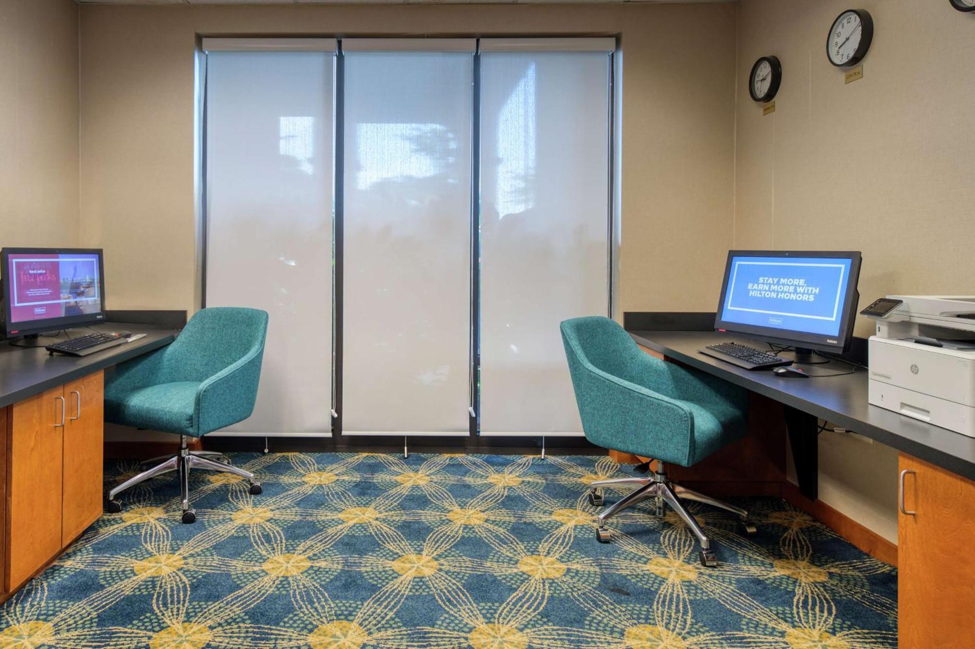 Hampton Inn Wilmington University Area Экстерьер фото