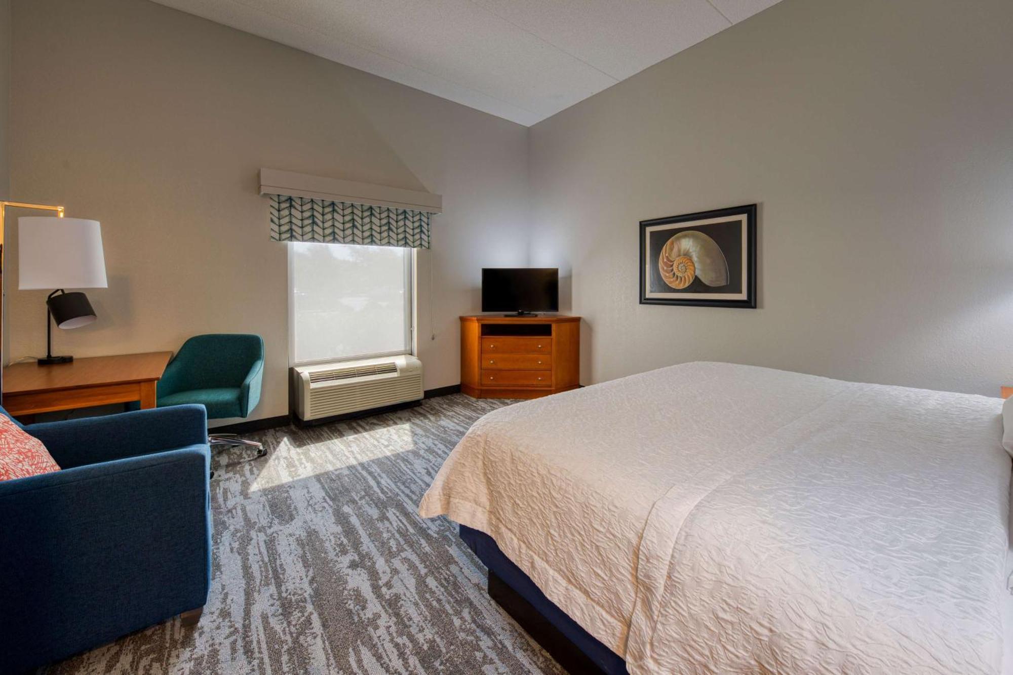 Hampton Inn Wilmington University Area Экстерьер фото