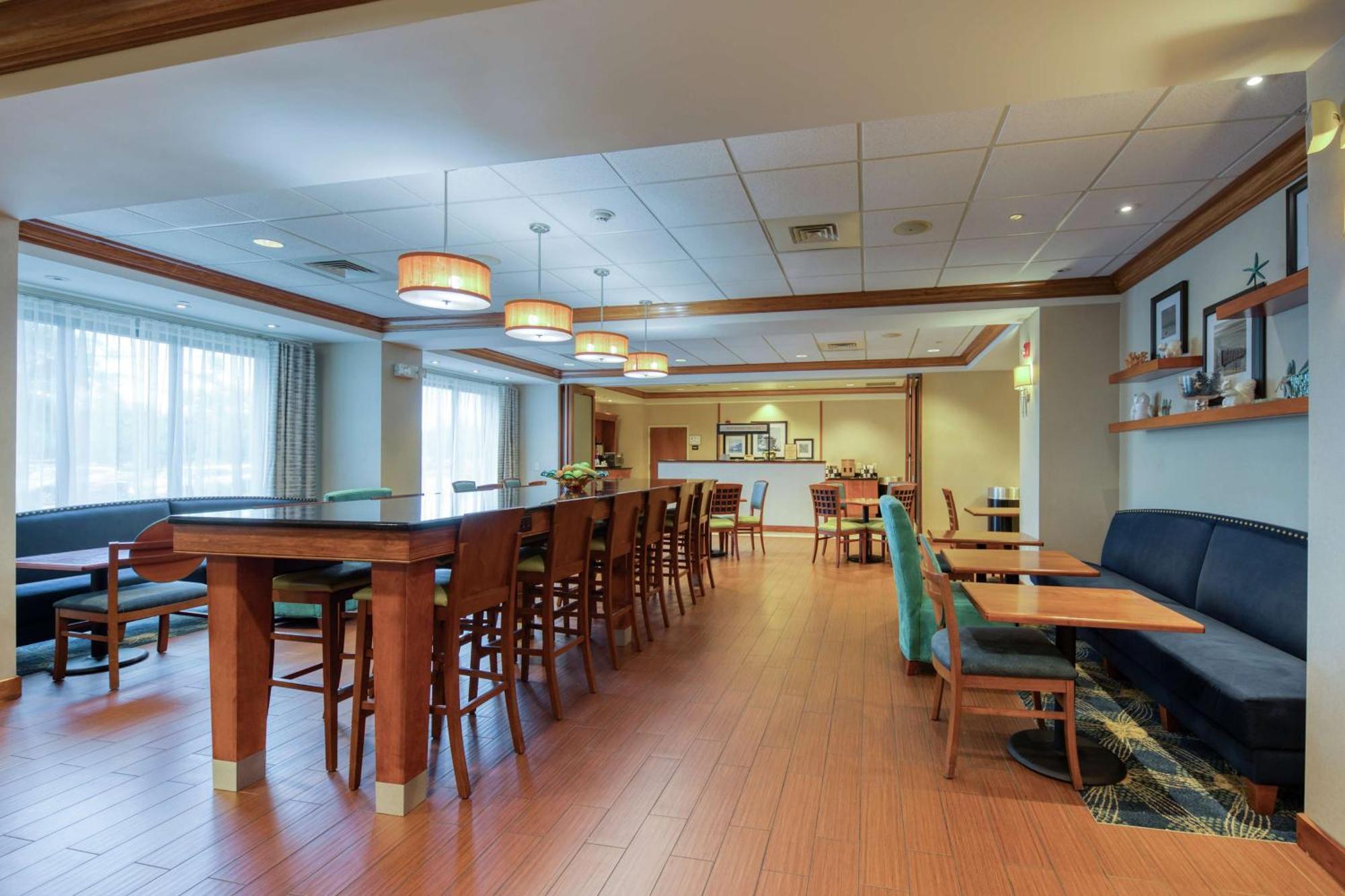 Hampton Inn Wilmington University Area Экстерьер фото