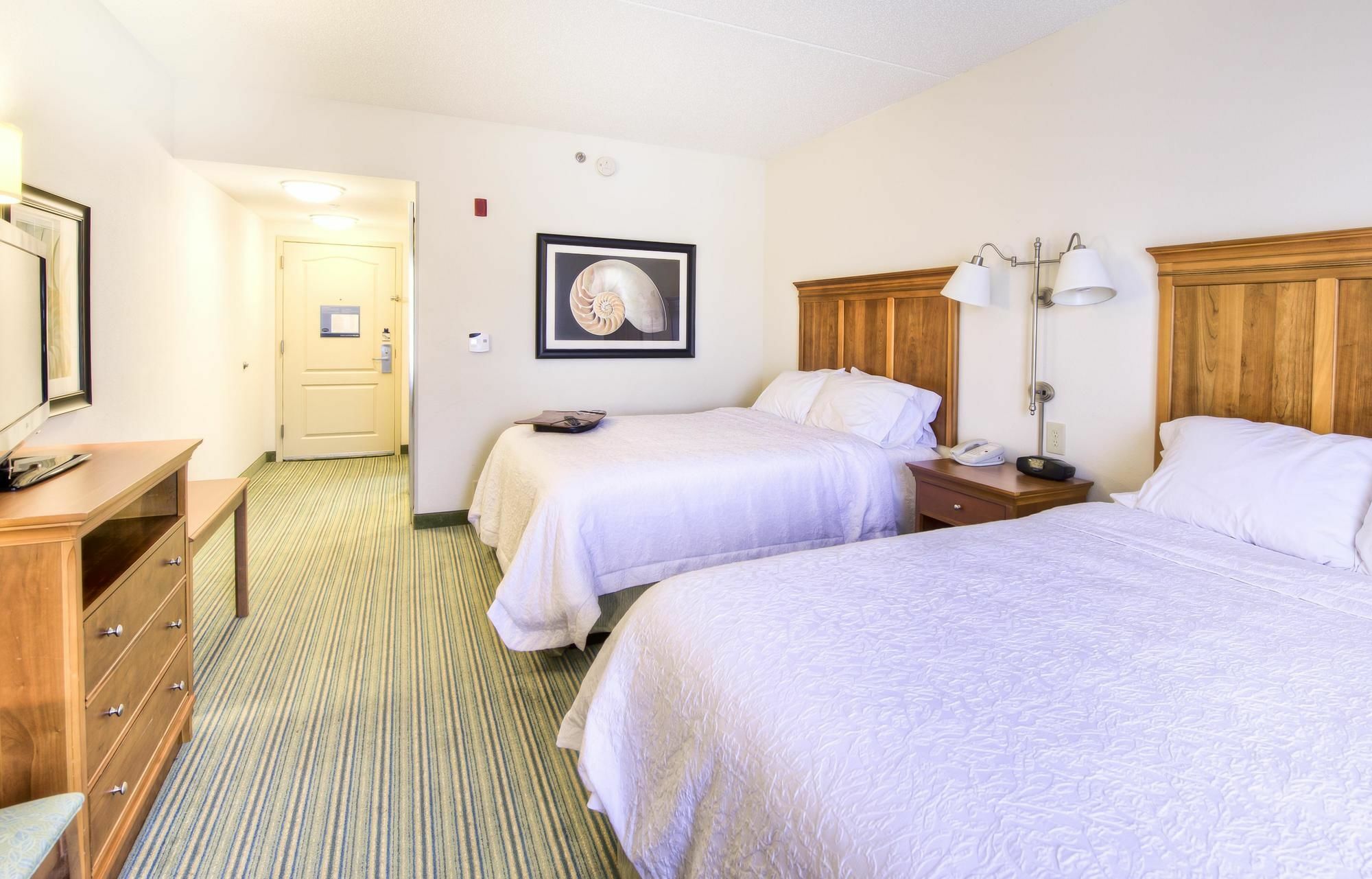 Hampton Inn Wilmington University Area Экстерьер фото